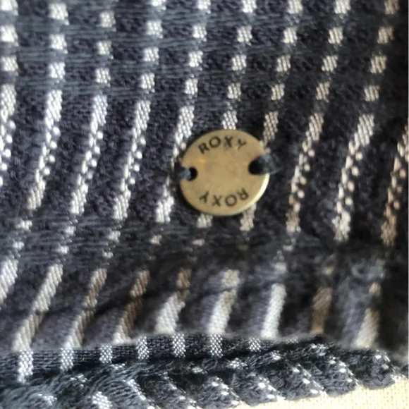 Roxy Navy and White Striped Top Large - Picture 8 of 10